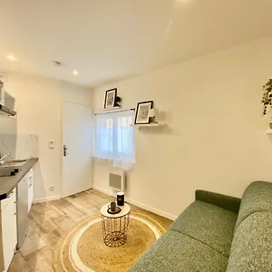 https://le-ptitoulousain-9-studio-centre-lit-neuf.midi-pyreneeshotels.com